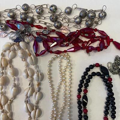 Lot 82 - (12) costume necklaces 