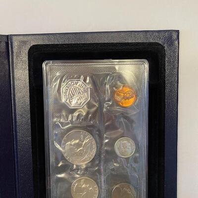 Lot 85 - 1961, 1962, 1964  USA mint silver proof sets