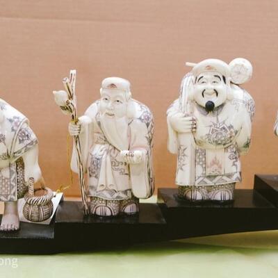 Bone Sculpture - Characters in the Village 
