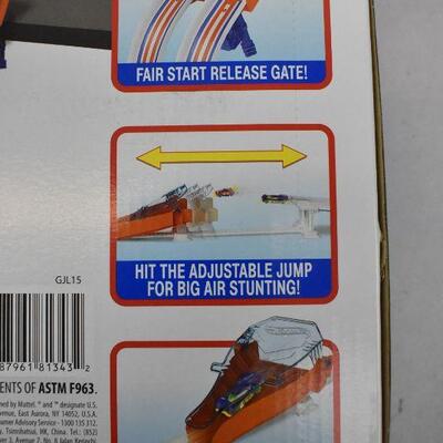 Hot Wheels Flying Customs Race and Jump Trackset - New