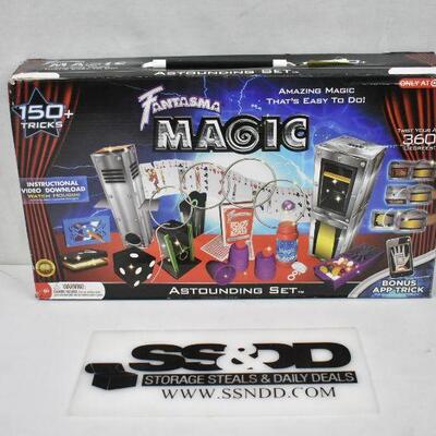 Fantasma Astounding Magic Set of 150 Tricks - New, damaged box