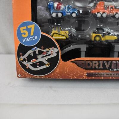 DRIVEN Track Playset with Toy Trucks, Construction Crew (57pc) - New