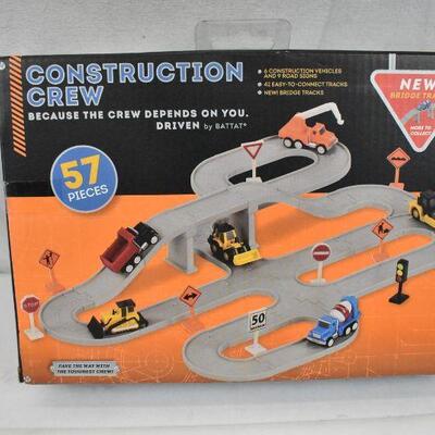 DRIVEN Track Playset with Toy Trucks, Construction Crew (57pc) - New