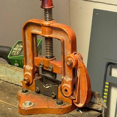 Bench top vise 