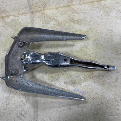 -128- VINTAGE | Mid 50s Nash Flying Lady Hood Ornament