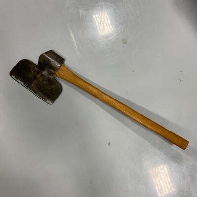 -137- VINTAGE | L&I J White Marked | Broad Axe | Buffalo, NY