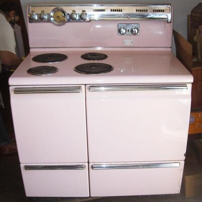 Lot 17 Vintage 1955 GE Electric Range Oven in Pink