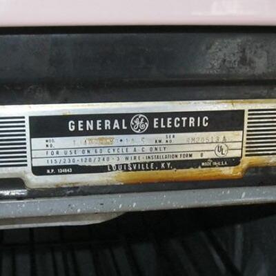Lot 17 Vintage 1955 GE Electric Range Oven in Pink