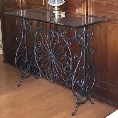 186 - Black Wrought Iron Table w/ Beveled Glass Top