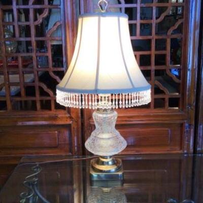188 - Clear Crackle Glass Table Lamp w/ Beaded Shade