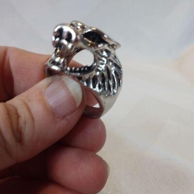 Leader of the Pack Wolf Ring