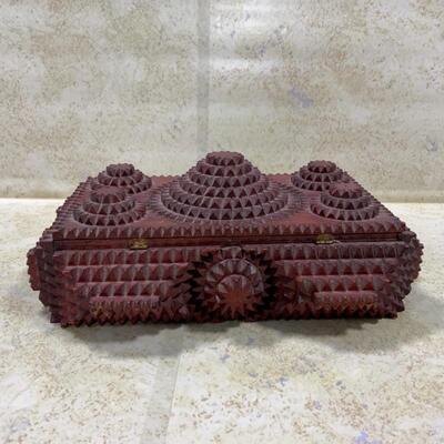 -158- VINTAGE | Tramp Art Cigar Box 