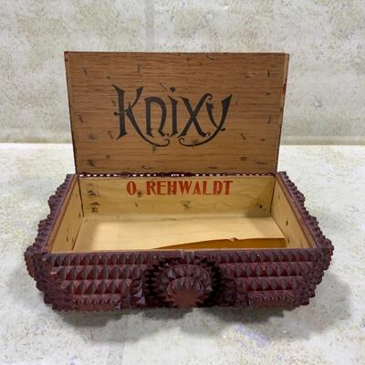 -158- VINTAGE | Tramp Art Cigar Box 