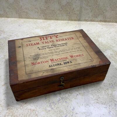 -161- VINTAGE | Michigan Lubricator Oiler | 