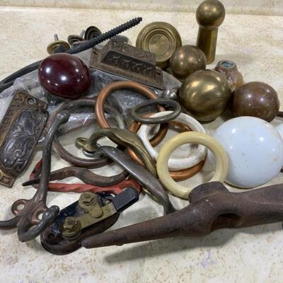-167- VINTAGE | Knobs | Drawer Pulls | Findings