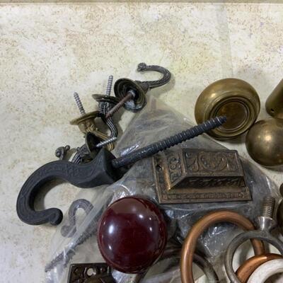 -167- VINTAGE | Knobs | Drawer Pulls | Findings
