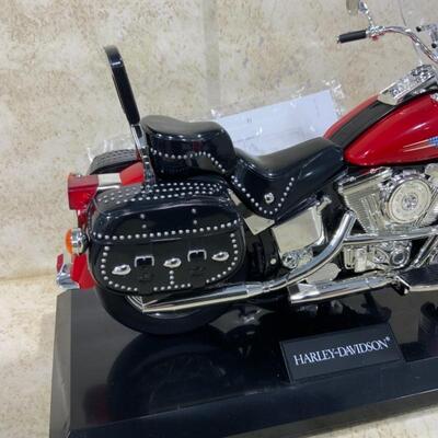 -176- Harley-Davidson Motorcycle Phone | Red