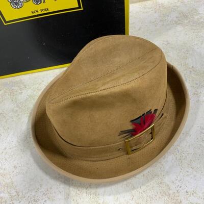-179- VINTAGE | Dobbs Brown Suede Hat | Original Box | 7 1/8 | Fedora