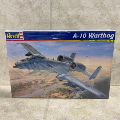 -181- SEALED | A-10 Warthog Model Plane | Revell | 2004