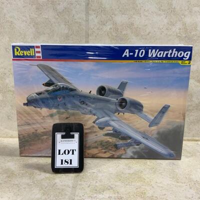 -181- SEALED | A-10 Warthog Model Plane | Revell | 2004