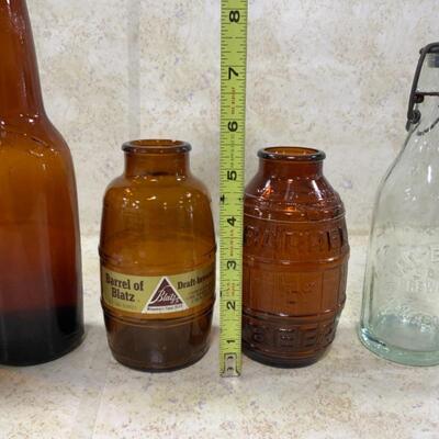 -197- VINTAGE | Five Beer Bottles | Pabst | Blatz 