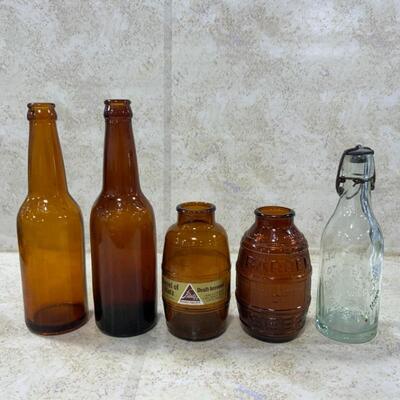-197- VINTAGE | Five Beer Bottles | Pabst | Blatz 