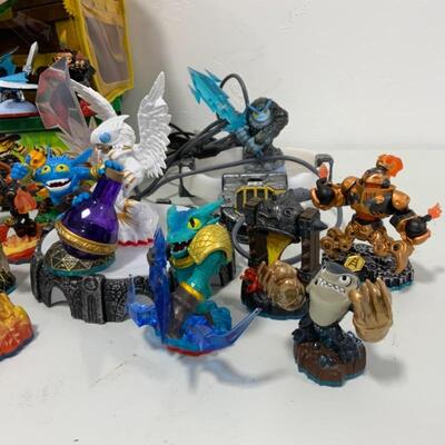 -208- Skylanders Swamp Force Characters | Large Lot