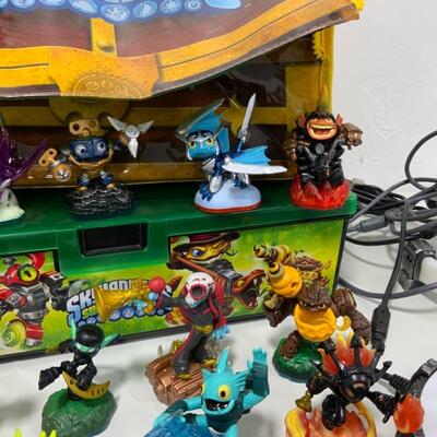 -208- Skylanders Swamp Force Characters | Large Lot
