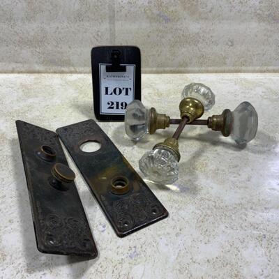 -219- ANTIQUE | Glass Door Knobs | Door Plates | Great Design
