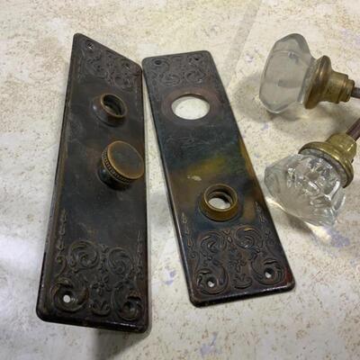 -219- ANTIQUE | Glass Door Knobs | Door Plates | Great Design