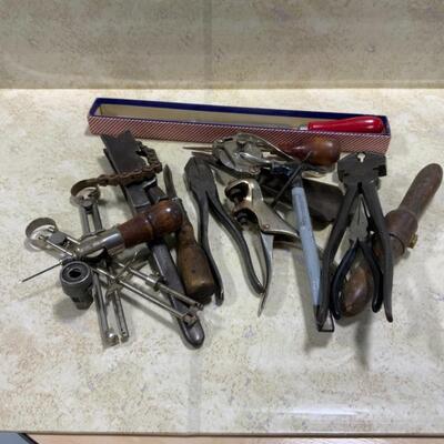 -232- VINTAGE | Over 30 Tools | Awls | Pinchers | Hammers