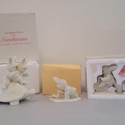 Lot 48: (3) Snowbunnies