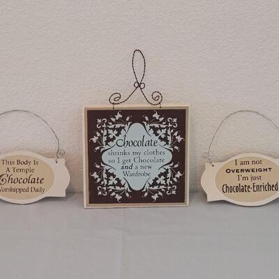 Lot 59: "Chocolate" Hanging Deco
