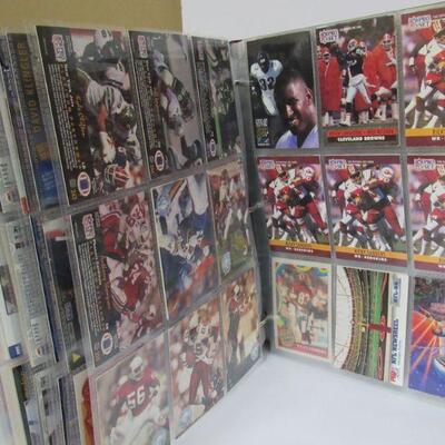 2 Binders Almost Full of Football Cards, 1 Binder Has 85 Pages, the Other Has 41 Pages. Read description for more details