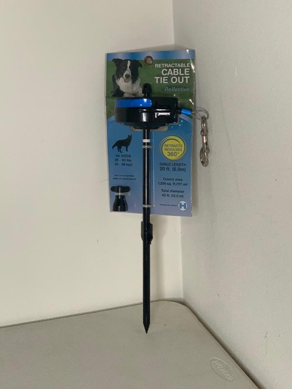 (B) Retractable Cable Tie Out