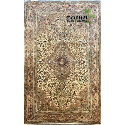 Persian Kashan Medallion design rug size 4'8''x7'4'' Retail $4620