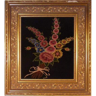 Framed Persian Rug Patterned Made with Wool and Cotton 50