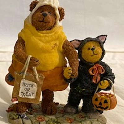 Boyd Bears Bearstone Candy B Corn with Scardy Bear