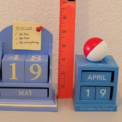 Lot 81: Calendar Blocks Deco & Magnetic Weekly Calendar 