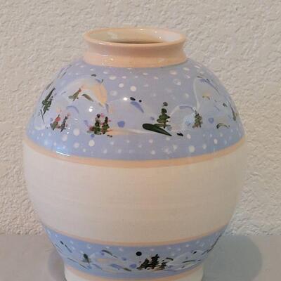 Lot 86: Vintage Li-Nam Laguna Pottery 