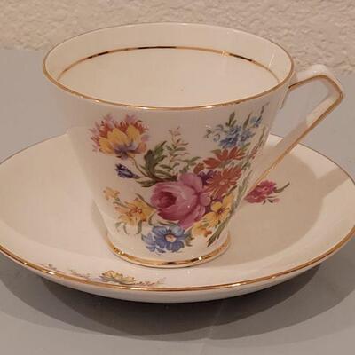 Lot 90: (2) Teacups & Saucers (Clare and Royal Albert)