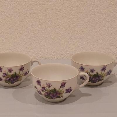 Lot 91: (3) Teacups (Marked Japan)