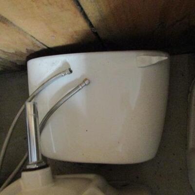 Ceramic Commercial Toilet Bowl and ProFlo Tank 1.6 GPF 
