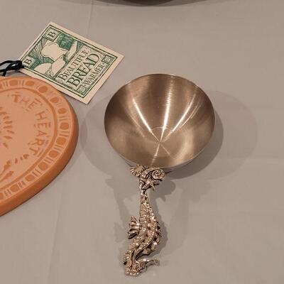 Lot 99: Wilson Spring Pan, Bread Warmer Tile and Seahorse Scoop