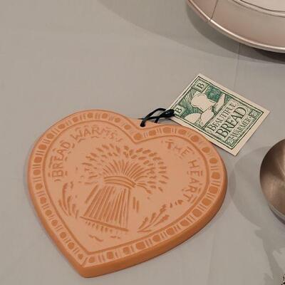 Lot 99: Wilson Spring Pan, Bread Warmer Tile and Seahorse Scoop