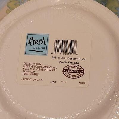 Lot 101: Beach Theme Disposable Plates and Window Gels