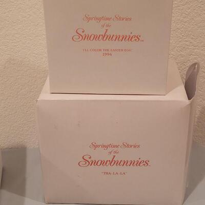 Lot 109: (2) Snowbunnies 