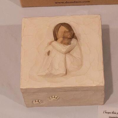 Lot 111: Willow Tree Trinket Box and Cat