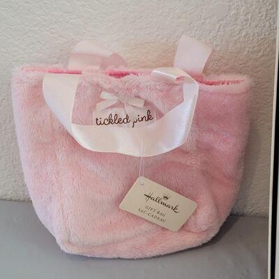 Lot 157: Baby Gift Bags, Hat, Shirt, Memory Book and Gift or Deco Tags