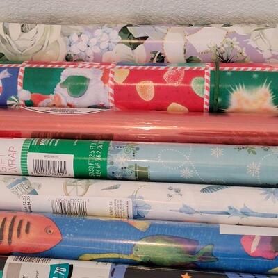 Lot 161: Mixed Seasonal Wrapping Paper 5 New and 2 Used 